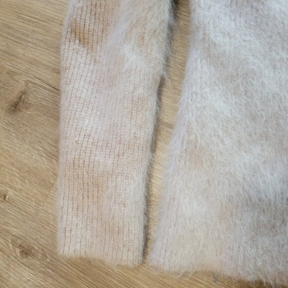 Vintage Venesha High Quality Angora Women's M White Comfort Soft Lined Collar - Picture 7 of 9